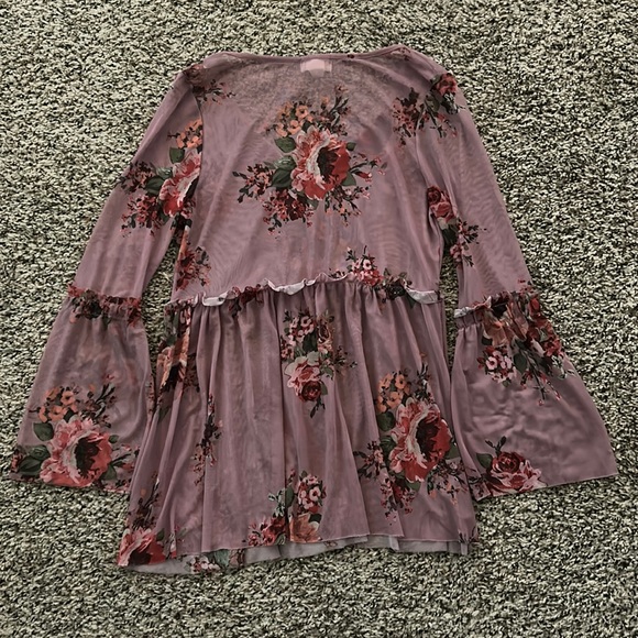 Sheer Floral Top - Picture 2 of 4